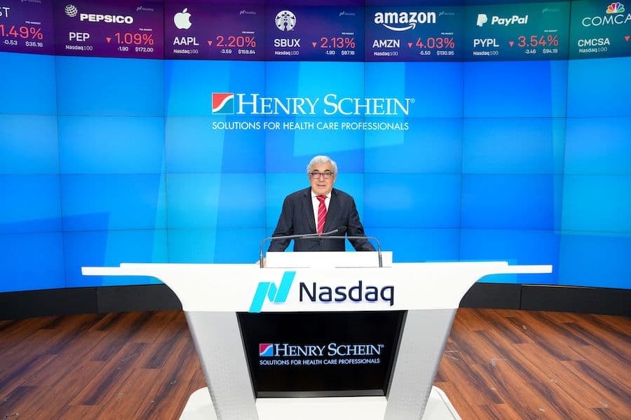 2022-09-13_HenrySchein_PressRelease_Nasdaq_StanleyBergman-at-Nasdaq
