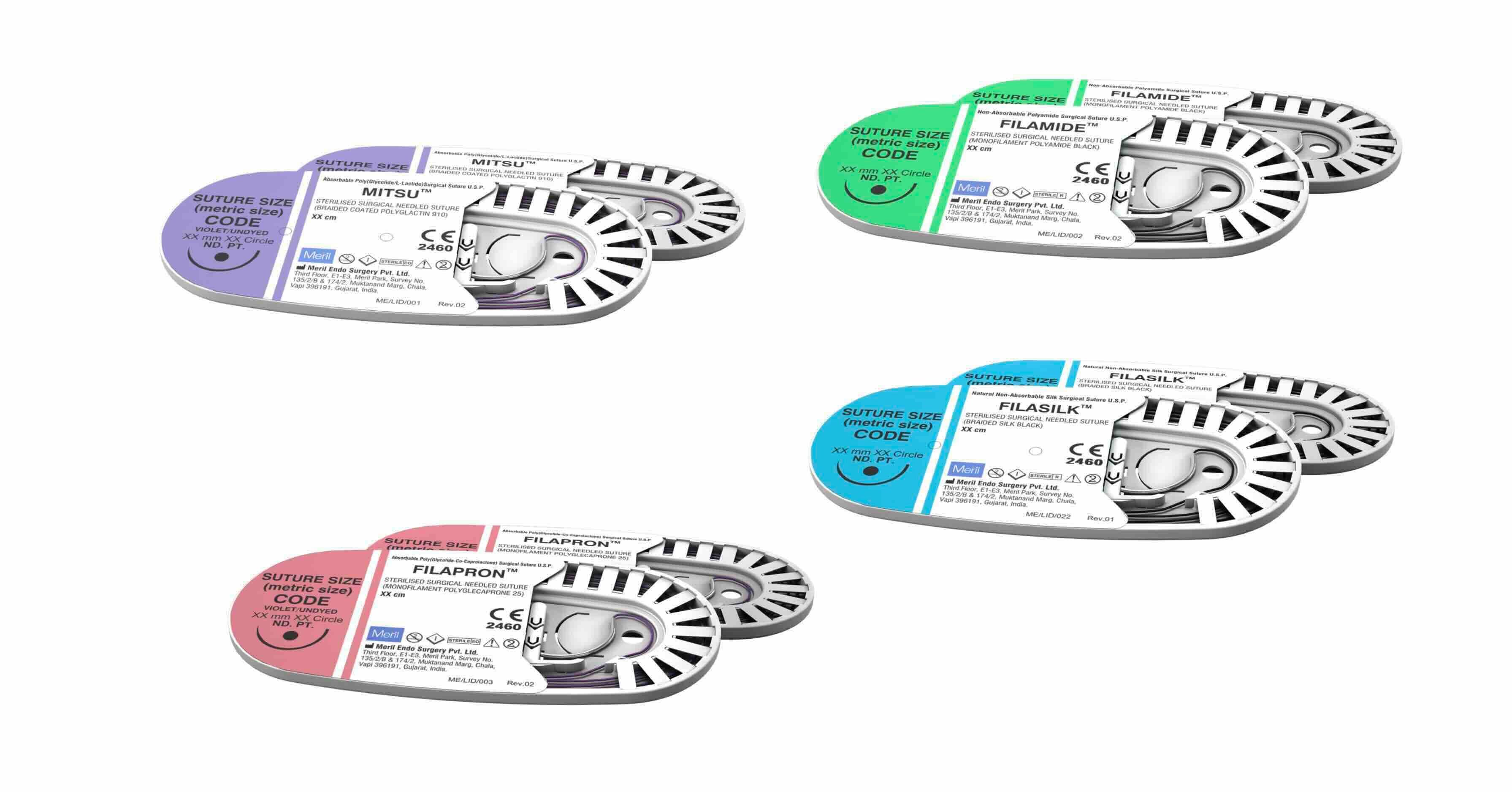Produktabbildung von vier Meril-Nahtmaterial-Verpackungen: Filapron (violett), Filamide (grün), Filasilk (blau) und Mitsu (lila), jeweils mit Nadel und Fadenspule.