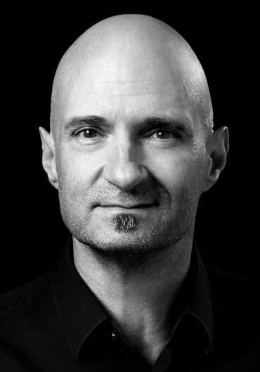 Dr. Stefan Ries