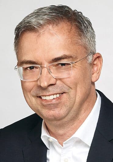 Dr. med. dent. Tim Übermuth