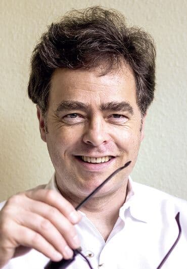 Dr. med. Dr. med. dent. Andreas Born