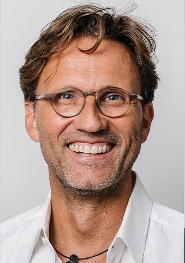 Dr. Frank Hoffmann